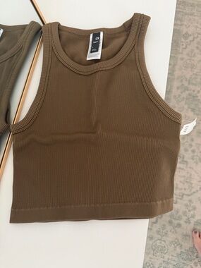 GAP Ribbed Cropped Tank Top - Brown